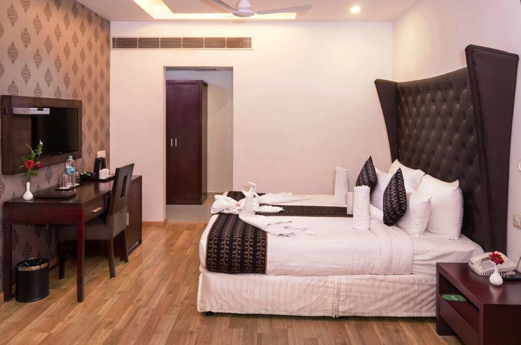 Hotel Ananya Regency Kashipur Exterior foto