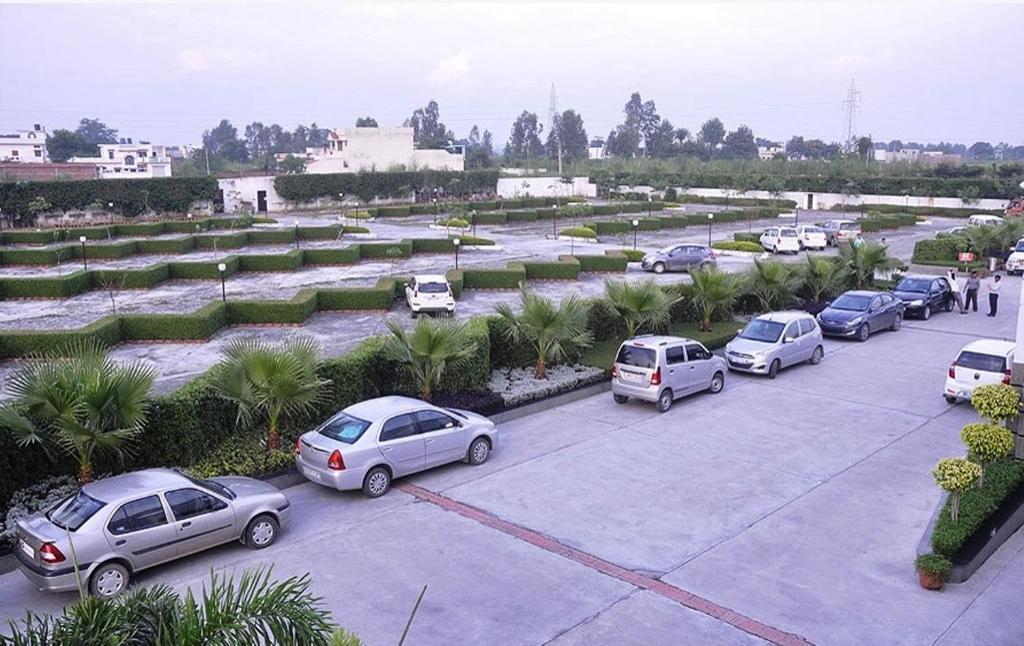 Hotel Ananya Regency Kashipur Exterior foto